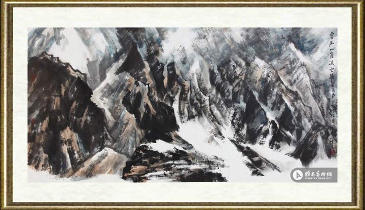 秦岭_雪压山岗